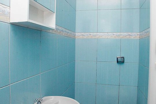 Banheiro de apartamento para alugar com 1 quarto, 56m² em Centro Histórico, Porto Alegre