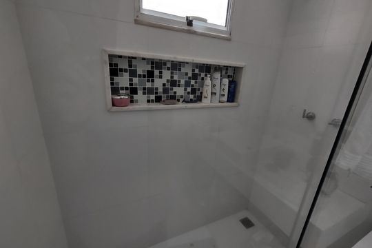 Banheiro de casa à venda com 4 quartos, 140m² em Vargem Grande, Rio de Janeiro