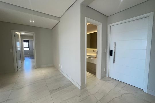 Sala de apartamento para alugar com 3 quartos, 228m² em Alphaville Empresarial, Barueri