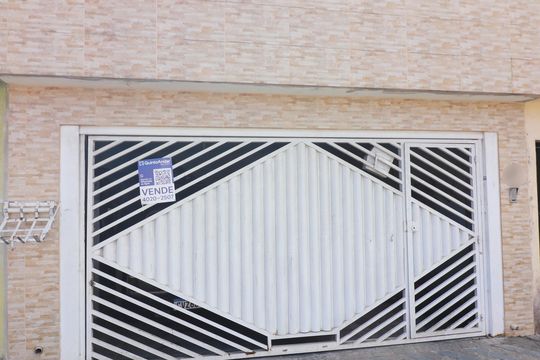 Fachada de casa à venda com 2 quartos, 220m² em Jardim Irene, São Bernardo do Campo