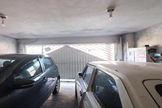 Garagem de casa à venda com 2 quartos, 220m² em Jardim Irene, São Bernardo do Campo