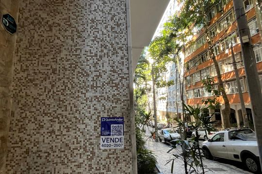 Fachada  de apartamento à venda com 3 quartos, 250m² em Copacabana, Rio de Janeiro