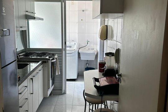 Cozinha de apartamento à venda com 3 quartos, 72m² em Vila Azevedo, São Paulo