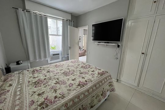 Quarto 2 de casa à venda com 5 quartos, 610m² em Jardim Guanabara, Rio de Janeiro