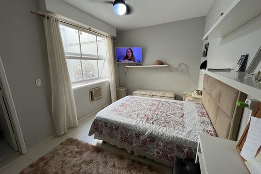 Quarto 1 de casa à venda com 5 quartos, 610m² em Jardim Guanabara, Rio de Janeiro