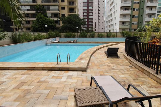 Área comum - Piscina de apartamento para alugar com 1 quarto, 52m² em Parque Residencial Aquarius, São José dos Campos