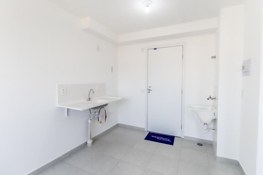 Sala - Cozinha de apartamento à venda com 2 quartos, 37m² em Guaianases, São Paulo