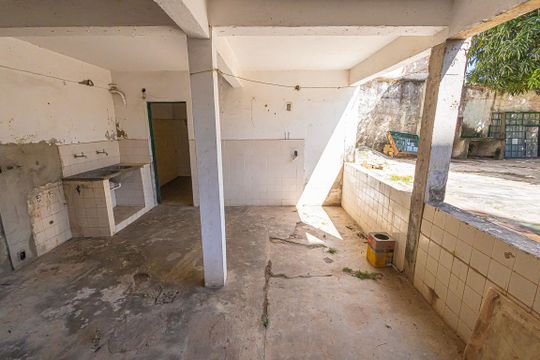 quintal de casa à venda com 4 quartos, 212m² em Santa Amelia, Belo Horizonte