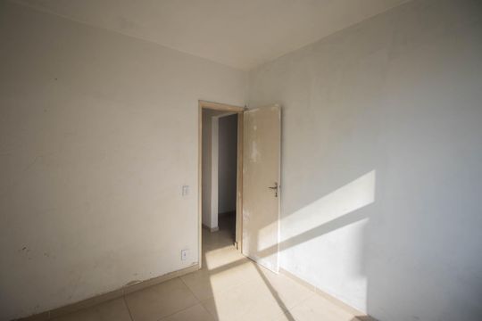 Quarto 2 de apartamento para alugar com 3 quartos, 65m² em Brasilândia, São Gonçalo