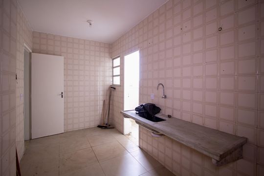 Cozinha de apartamento para alugar com 2 quartos, 65m² em Brasilândia, São Gonçalo