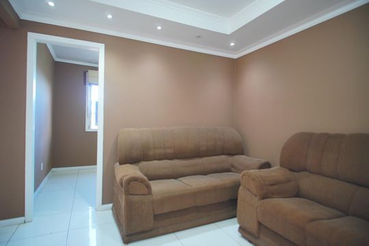 Sala de apartamento para alugar com 2 quartos, 45m² em Rubem Berta, Porto Alegre