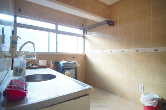 Cozinha de apartamento para alugar com 2 quartos, 45m² em Rubem Berta, Porto Alegre