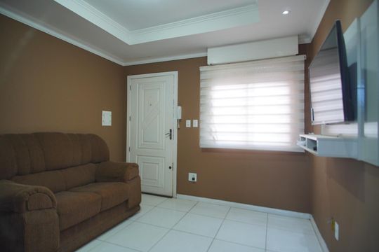 Apartamento para alugar com 2 quartos, 45m² em Rubem Berta, Porto Alegre