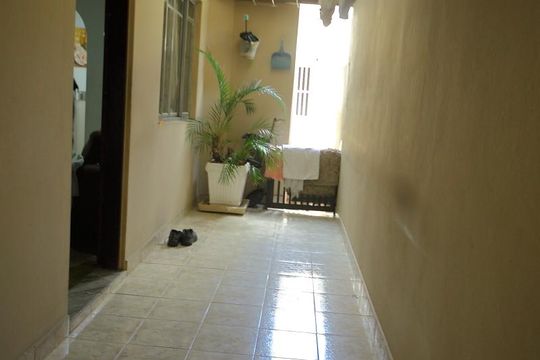 Quintal lateral  de casa à venda com 3 quartos, 250m² em Ferrazópolis, São Bernardo do Campo