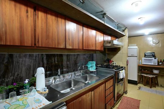 Cozinha de casa para alugar com 4 quartos, 374m² em Vila Sonia, São Paulo