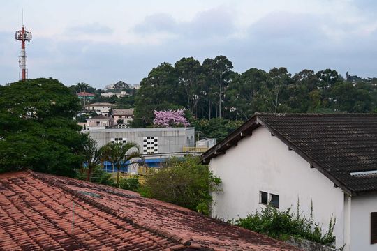 Vista da Suíte 1 de casa para alugar com 4 quartos, 374m² em Vila Sonia, São Paulo
