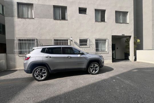Garagem de apartamento para alugar com 3 quartos, 136m² em Liberdade, Belo Horizonte