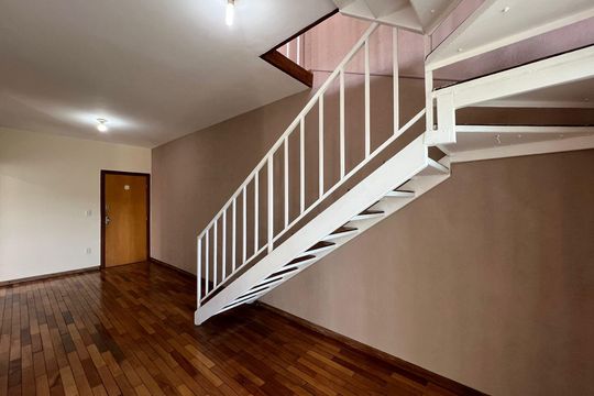 Sala de apartamento para alugar com 3 quartos, 136m² em Liberdade, Belo Horizonte