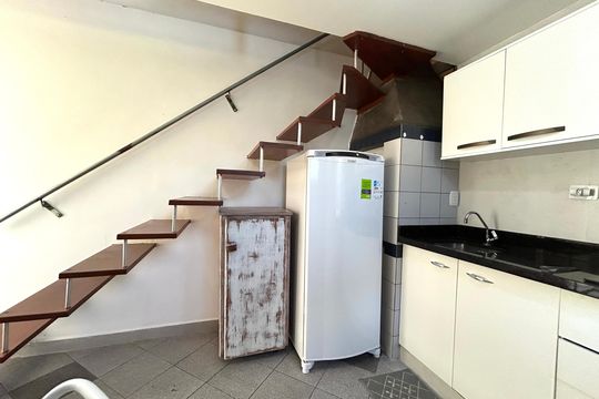 Cozinha de kitnet/studio para alugar com 1 quarto, 50m² em Santa Monica, Florianópolis