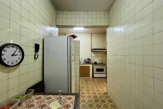 Cozinha de apartamento à venda com 4 quartos, 180m² em Copacabana, Rio de Janeiro