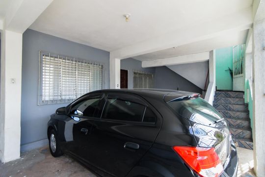 Garagem de casa para alugar com 2 quartos, 208m² em Jardim Bebedouro, Guarulhos
