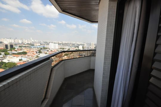 Sacada da Suíte 3 de apartamento à venda com 4 quartos, 230m² em Vila Maria Alta, São Paulo