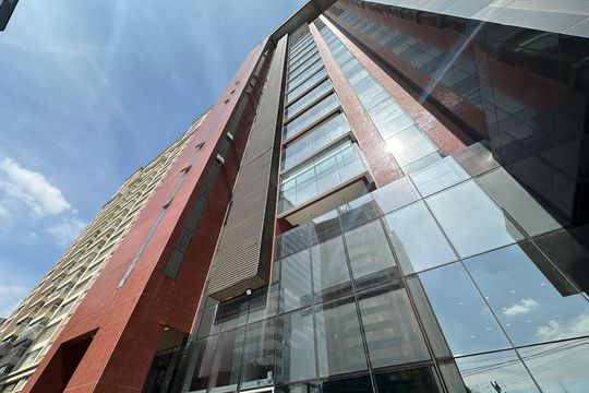 Fachada de apartamento à venda com 1 quarto, 55m² em Alphaville, Barueri