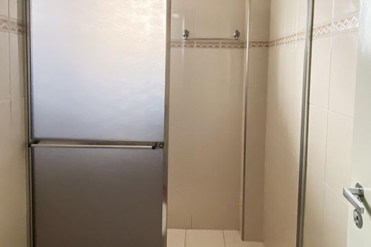 Banheiro  de apartamento à venda com 1 quarto, 42m² em Vila Londrina, São Paulo