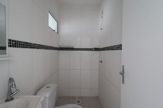 Banheiro de apartamento para alugar com 2 quartos, 37m² em Vila Pompeia, Ribeirão Preto
