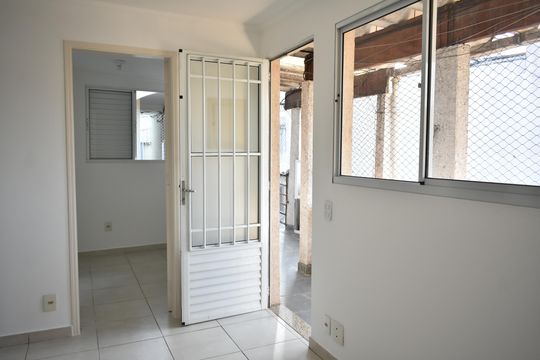 Sala de casa para alugar com 2 quartos, 50m² em Bosque da Saúde, São Paulo