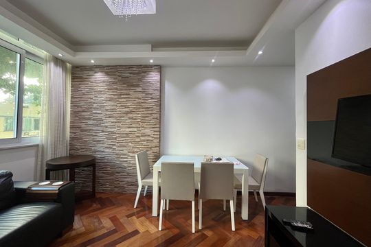 Sala  de apartamento à venda com 2 quartos, 73m² em Copacabana, Rio de Janeiro