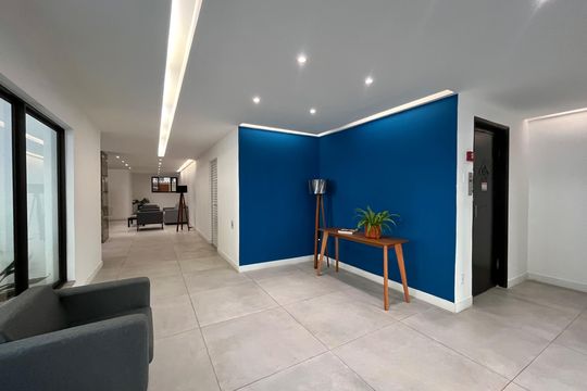Portaria de apartamento à venda com 2 quartos, 73m² em Copacabana, Rio de Janeiro