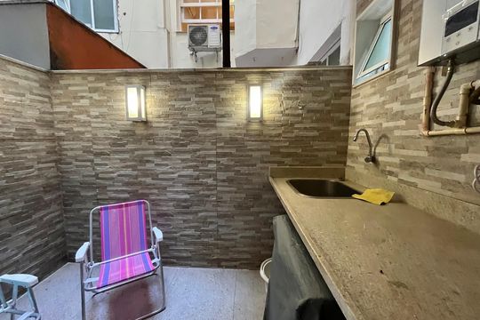 Varanda  de apartamento à venda com 2 quartos, 73m² em Copacabana, Rio de Janeiro
