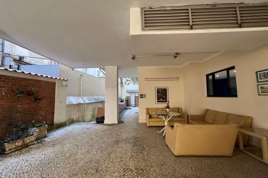 Portaria  de apartamento à venda com 2 quartos, 73m² em Copacabana, Rio de Janeiro