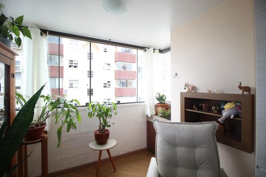 Varanda de apartamento à venda com 2 quartos, 68m² em Jardim Itu, Porto Alegre