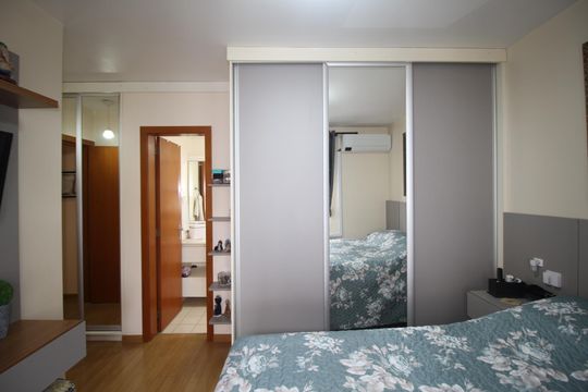 Suíte 1 de apartamento à venda com 2 quartos, 68m² em Jardim Itu, Porto Alegre