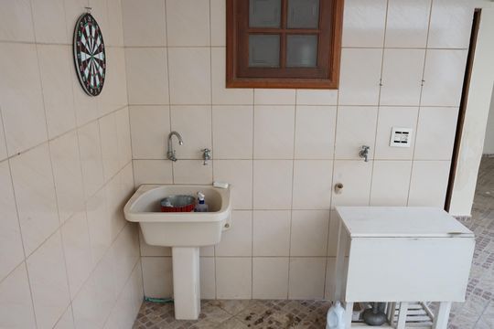 Área de Serviço de casa à venda com 3 quartos, 350m² em Parque Renato Maia, Guarulhos