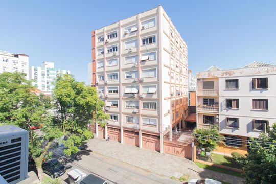 Vista do Banheiro do Quarto 3 de apartamento à venda com 3 quartos, 97m² em Santana, Porto Alegre