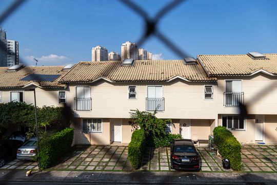 Quarto 3 suíte - vista de casa de condomínio à venda com 3 quartos, 113m² em Vila Sao Joao, Guarulhos