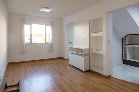 Sala de casa de condomínio à venda com 3 quartos, 113m² em Vila Sao Joao, Guarulhos