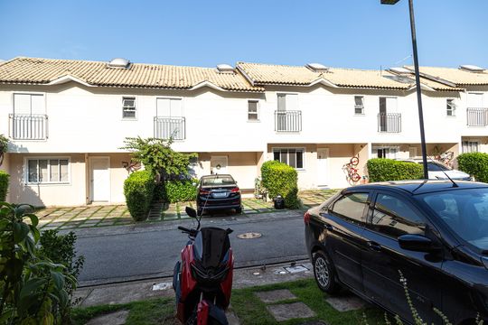 Sala - vista de casa de condomínio à venda com 3 quartos, 113m² em Vila Sao Joao, Guarulhos