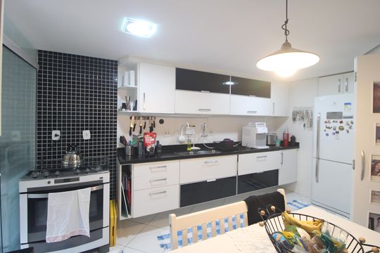 Apartamento à venda com 4 quartos, 116m² em Jardim Marajoara, São Paulo