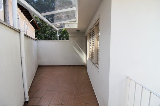 Quintal de casa para alugar com 3 quartos, 230m² em Butantã, São Paulo