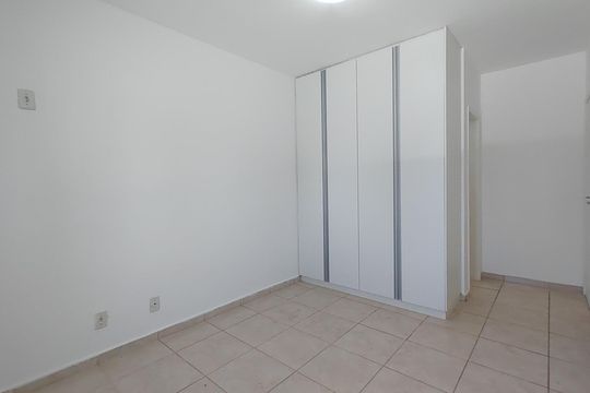 Casa de Condomínio para alugar com 4 quartos, 135m² em Gávea, Uberlândia