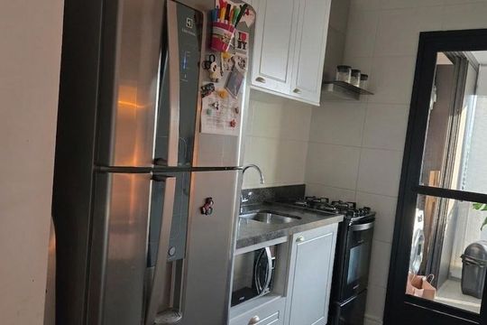 Cozinha de apartamento à venda com 2 quartos, 60m² em Vila Romana, São Paulo