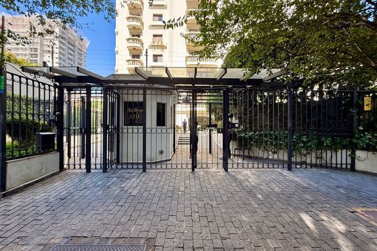 Fachada  de apartamento à venda com 4 quartos, 320m² em Brooklin, São Paulo