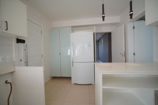 Cozinha de apartamento para alugar com 4 quartos, 206m² em Centro, Florianópolis