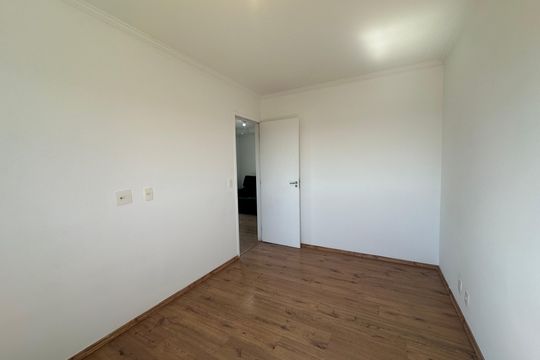 Quarto 1 de apartamento para alugar com 2 quartos, 57m² em Jardim Maria Helena, Barueri