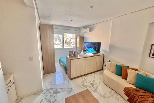 Studio  de kitnet/studio à venda com 1 quarto, 32m² em Centro Histórico, Porto Alegre