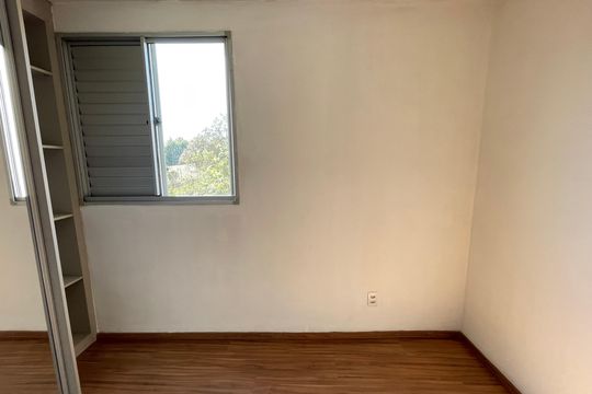 Quarto 1 de apartamento para alugar com 2 quartos, 50m² em Parque Ipe, São Paulo